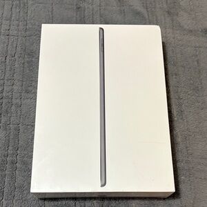 Apple iPad 9th Generation, 256 GB (Brand New)